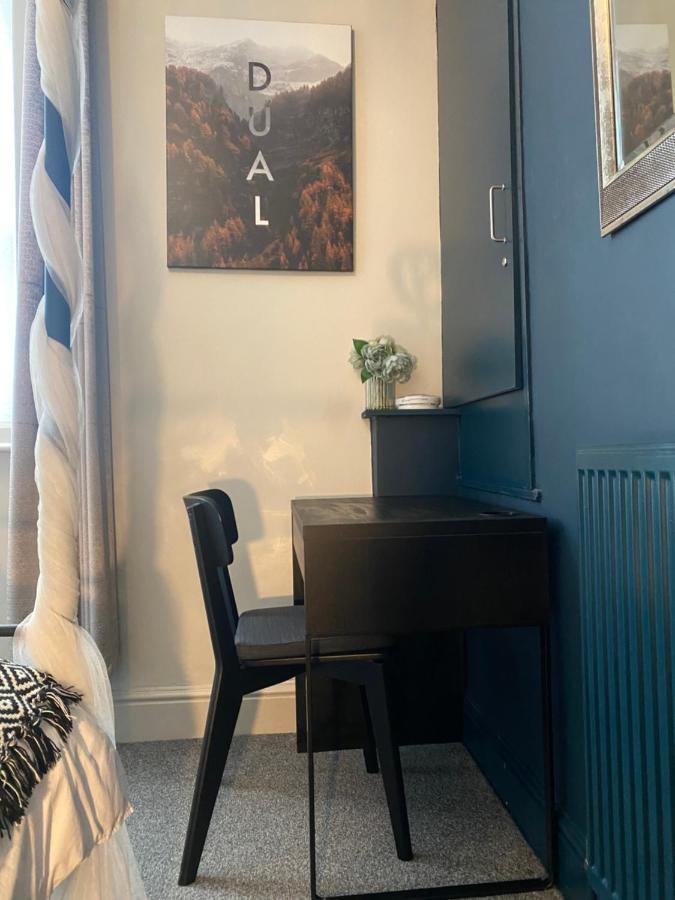 3 Double Bed Brittania Styled Central Home Near Lfc Sleeps 6 With Free Business Super Fast Fibre Broadband Ливърпул Екстериор снимка